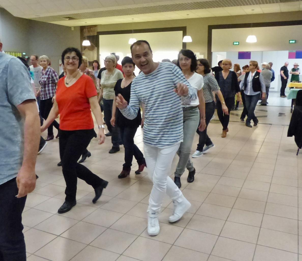 P1010902 (1400x1207)