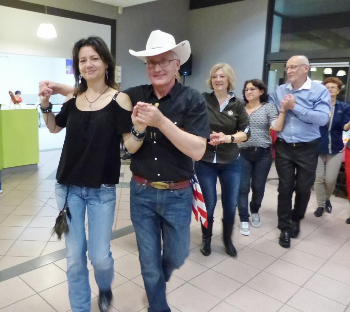 P1020188 (1400x1247)