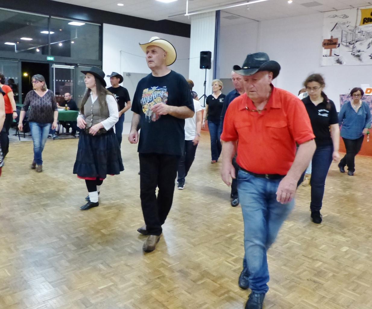 P1020267 (1400x1161)