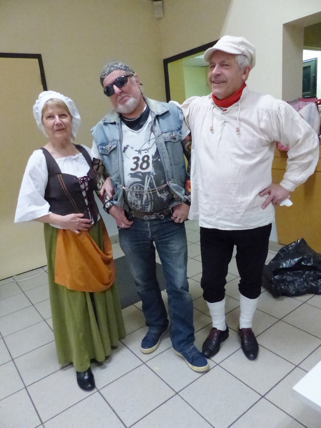 P1050792 (1050x1400)